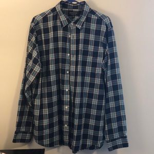 Men’s button down long sleeve